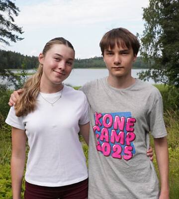 Australske Lacey, 16, hadde aldri vært i Finland før. Mens finske Valtteri, 16, bor bare en time fra leiren.